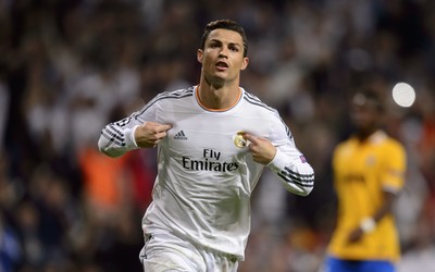 悦盈体育快讯-三后卫体系