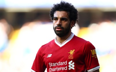 悦盈体育-凯恩远射直挂球门上角